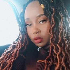 Meet your Posher, Tsitsi